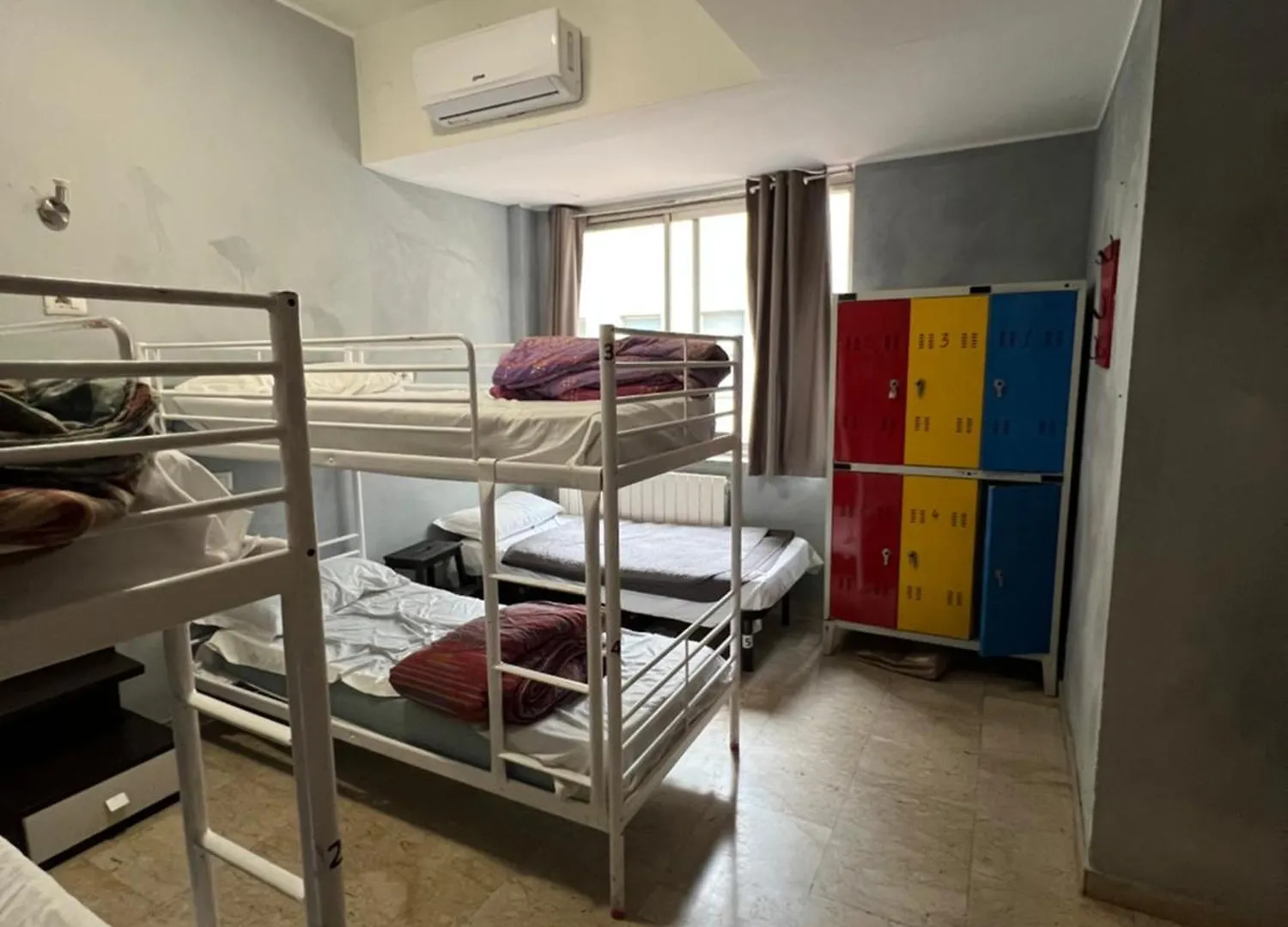 Lion University & Youth Hostel Milano