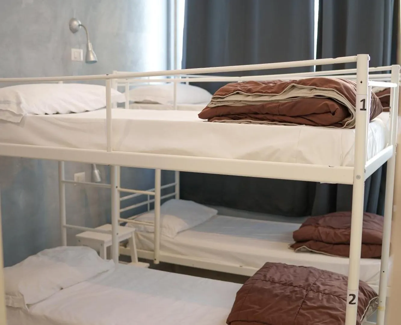 Lion University & Youth Hostel Milano 0*, Milan