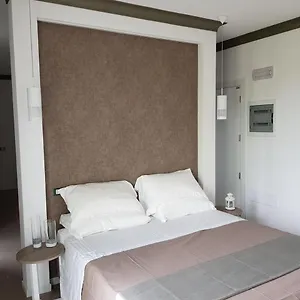 https://venus-suites.emilia-romagnahotels.net
