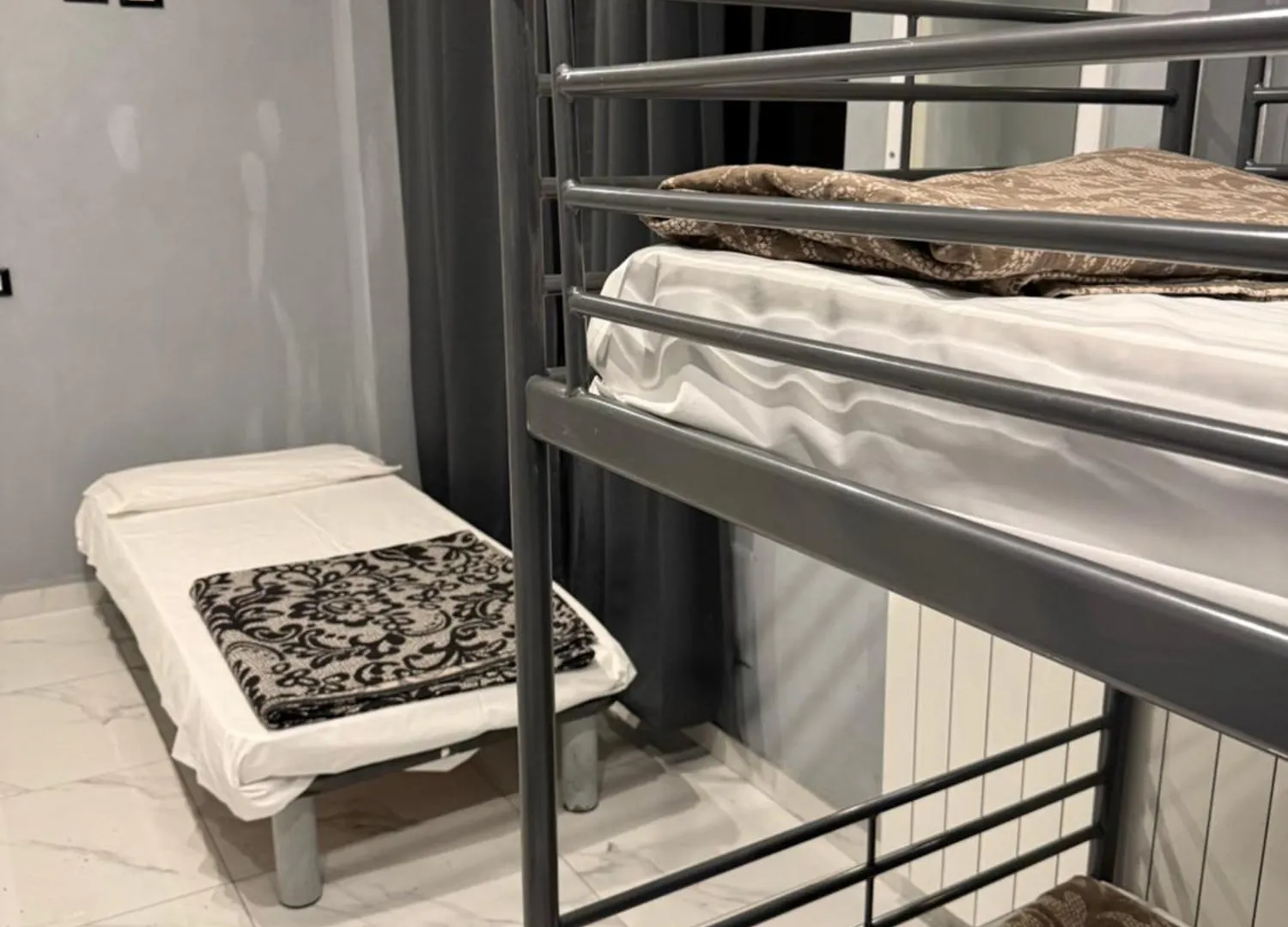 Lion University & Youth Hostel Milano  Μιλάνο