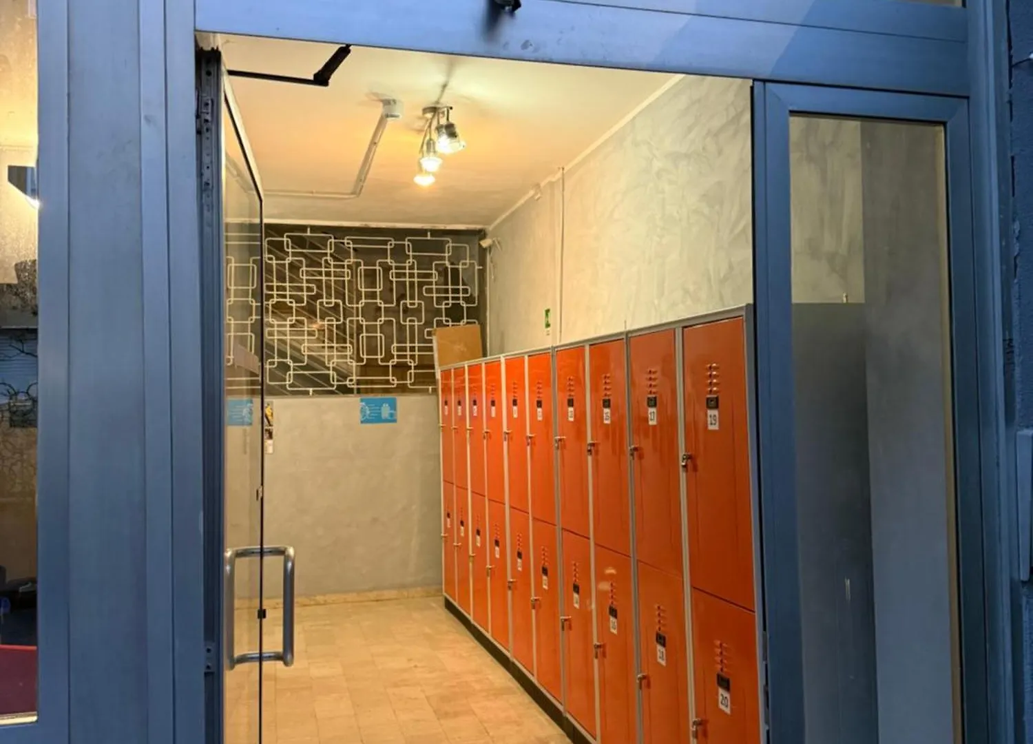 Lion University & Youth Hostel Milano Italy