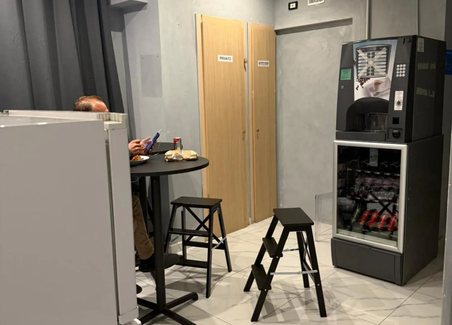 Lion University & Youth Hostel Milano  Μιλάνο