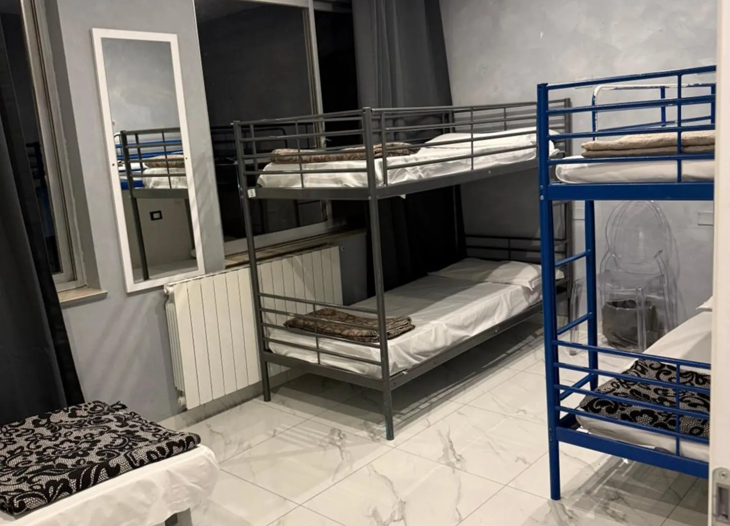 Lion University & Youth Hostel Milano