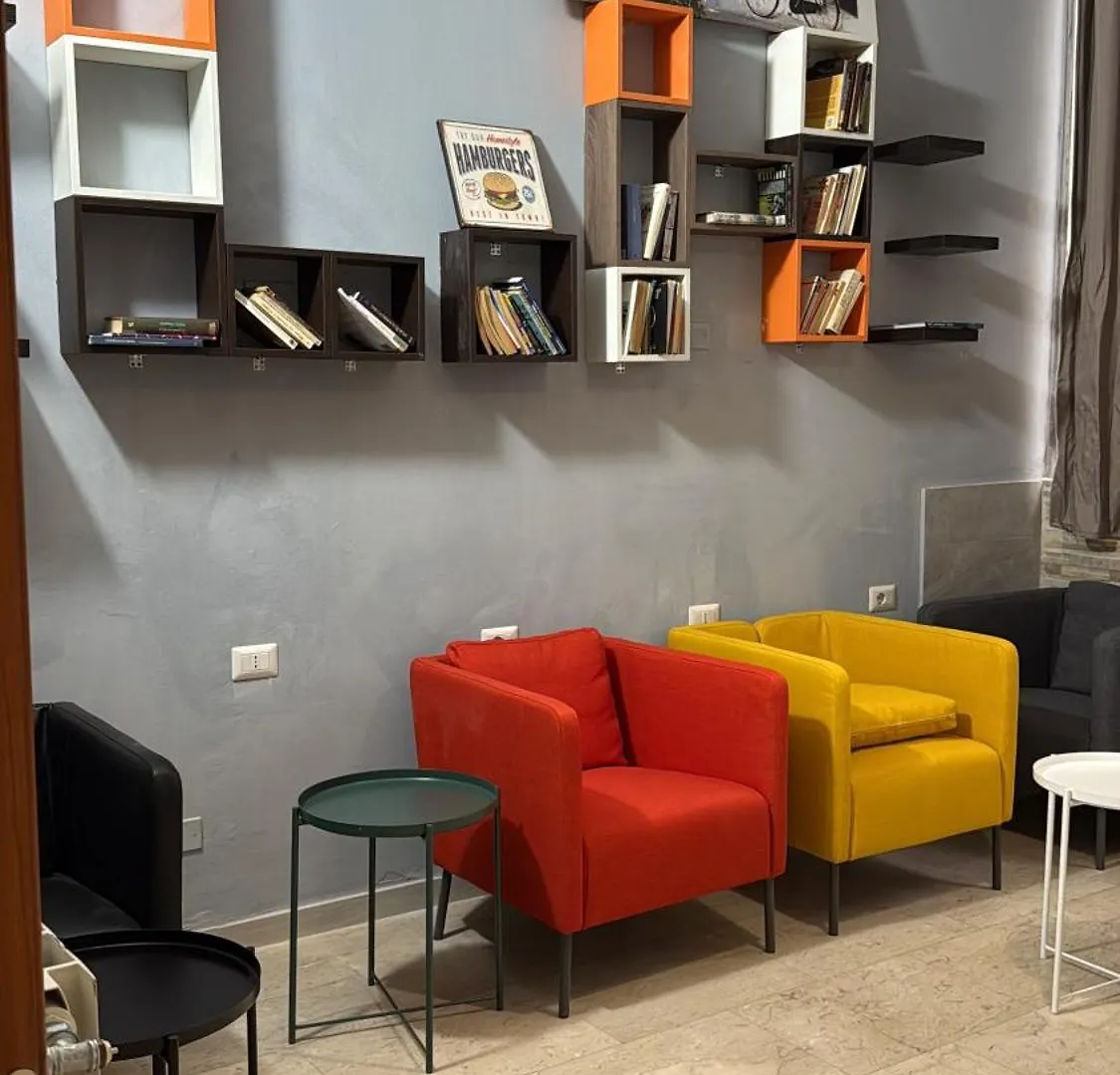 Lion University & Youth Hostel Milano  Μιλάνο