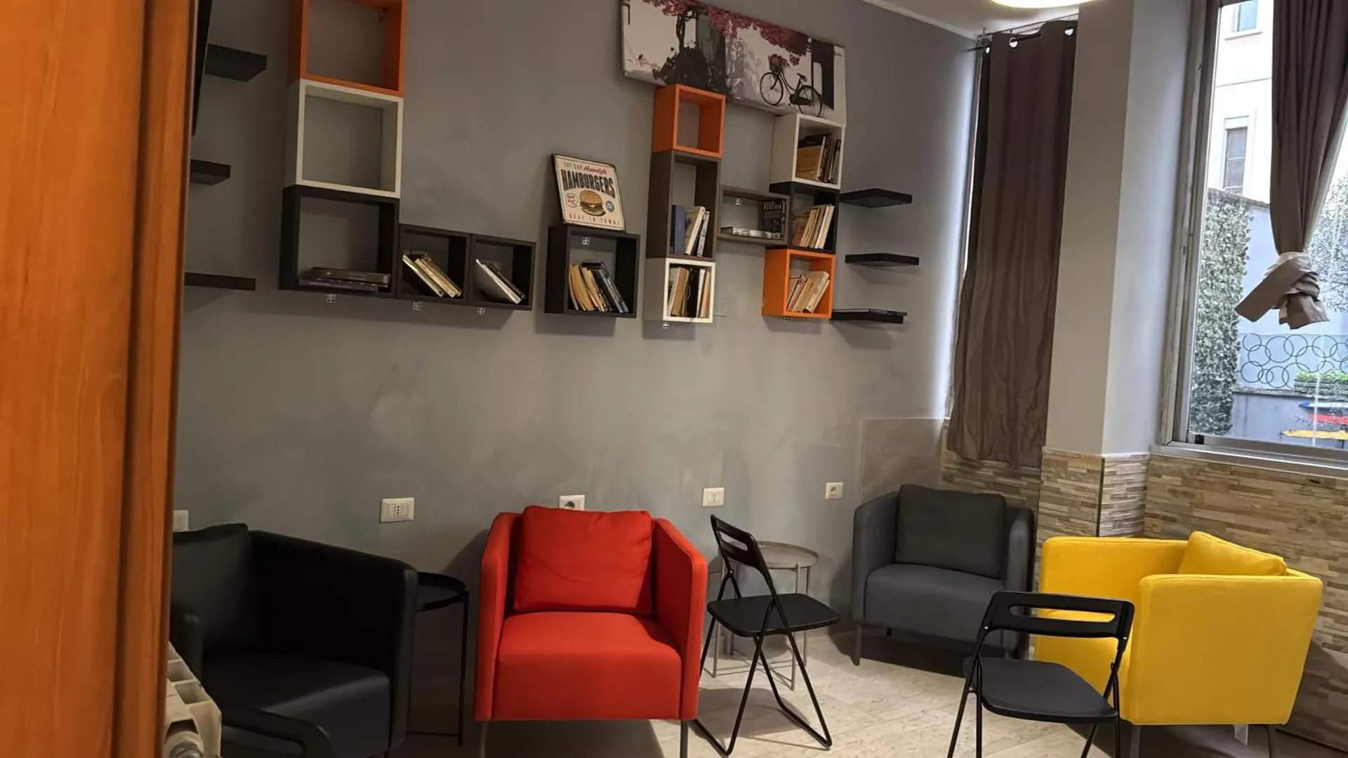 Lion University & Youth Hostel Milano  Milan