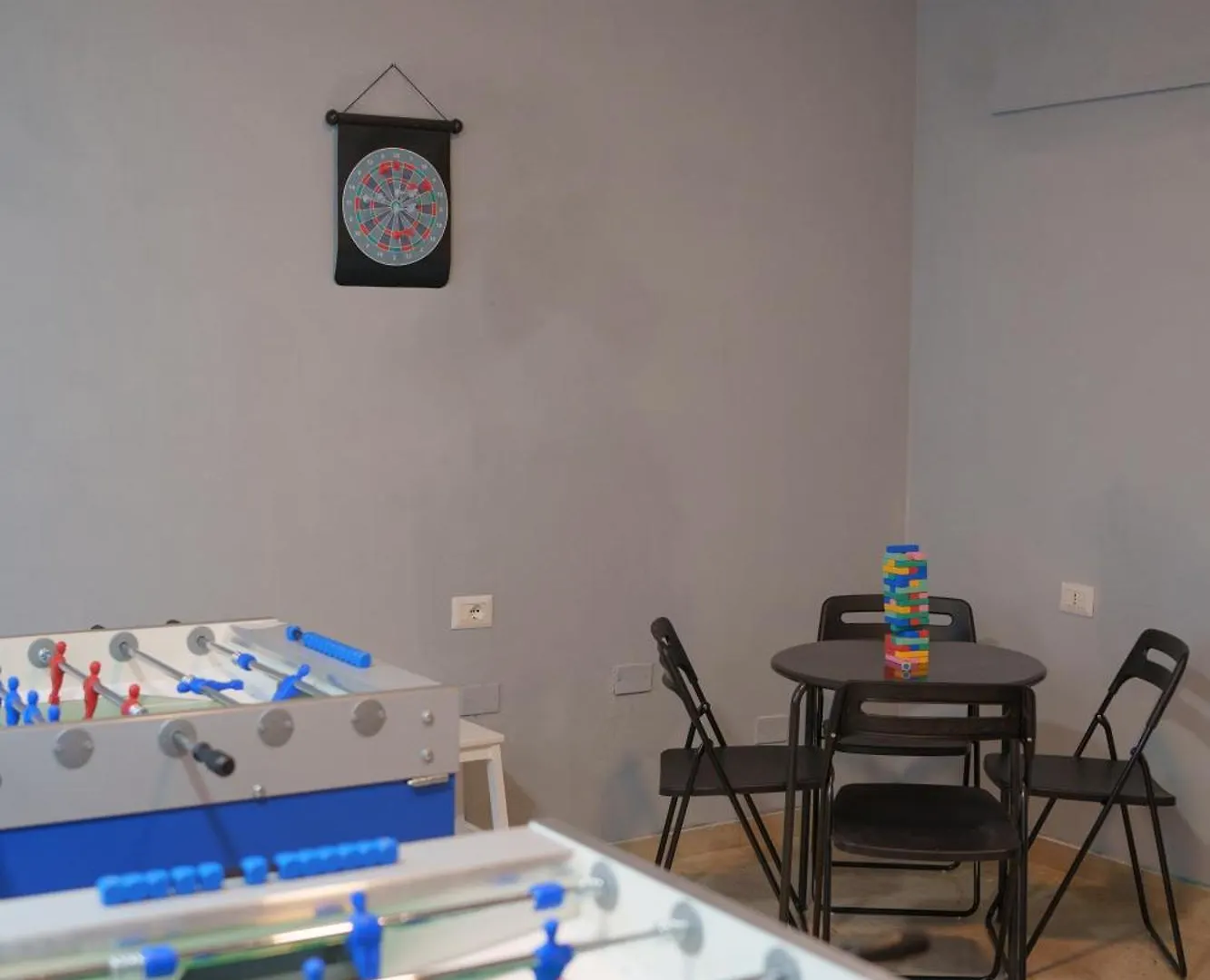 Lion University & Youth Hostel Milano